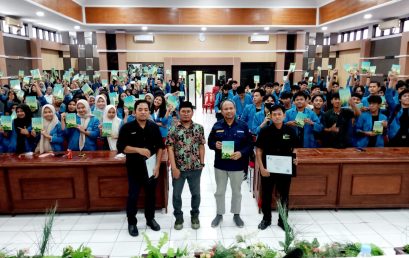 Mahasiswa Polidewa Palopo Ikuti Bedah Buku Desa Membangun